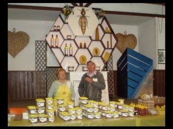 J Beekeeping Club